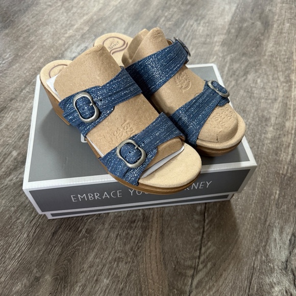 NIB DANSKO Sophie Metallic Suede 40 / 9.5 - Picture 2 of 4